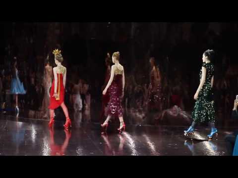 Finale Guo Pei  Haute Couture Fall Winter 2016/2017