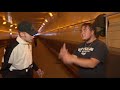 Wandelen door de nieuwe Maastunnel: 'Ik ben gek op tunnels dus hartstikke leuk!'