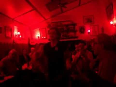 FADO : FADO DAS HORAS(CHORAVA POR TE NÃO VER)