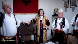 Anila Kapllani - Dridhet Sheshi, Gjëmon Mali