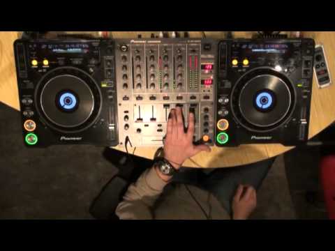 Boddo @ Vibecast Sessions 28 ianuarie - Live @ VibeFM Romania