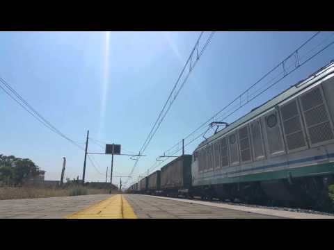 TRENO MERCI CONTAINER IN TRANSITO