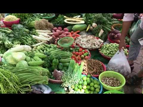 Natural life - Life In Cambodian Market - Asian Market Street Food
