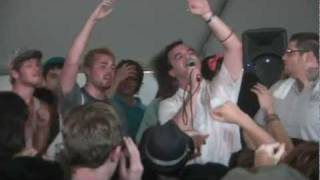 Future Islands - Vireo&#39;s Eye @ FYF Fest 2011 (stage divers!)