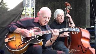 Ladi Geisler Trio :  It's only a papermoon