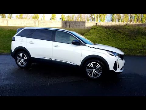 Peugeot 5008 1.2 Hybrid 136bhp - Image 2