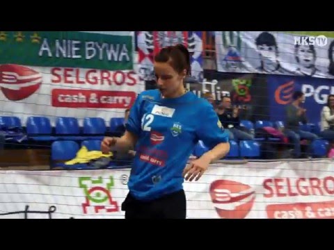 Ostatnia akcja meczu nr 1 półfinału play off MKS - Start | parada Weroniki Gawlik