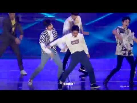 ‪180714 EXO PLANET #4 The ElyXiOn[dot] Electric Kiss - D.O. Focus‬ 4K