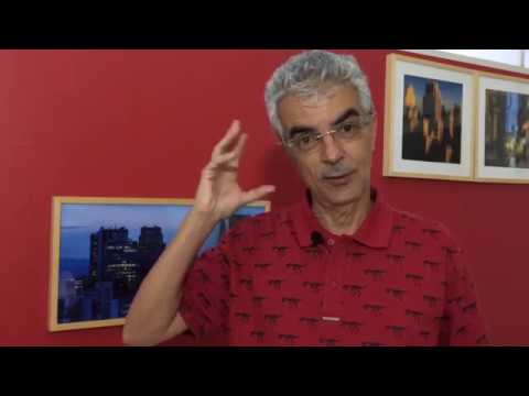 Parque Nacional de Sete Quedas, extinto em 1982 pela formação do lago da UHE Itaipú.