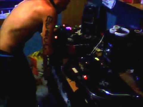 VOL 47 DJ IDROIX MAKINA 2013 SESION EL REINO DE LA MAKINA