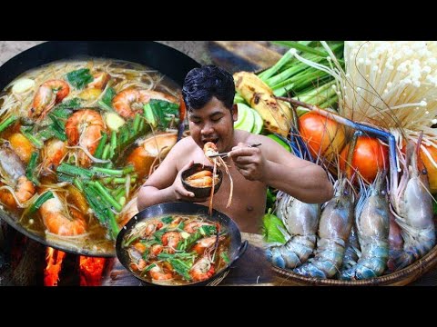 Cooking Thai Tomyam Shrimp Soup Recipe - Cook Tomyam Kong(shrimp) Hot Thai Food delicious
