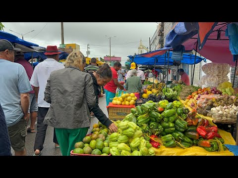 FEIRA EM IBIAPINA CEARÁ COM MUITA CHUVA 03/05/26