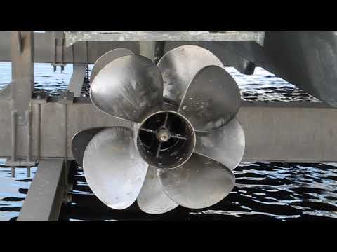 Direct thrust POD drives