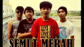 Download lagu Semut Merah Berdiri dan Hancurkan mp3 Download lagu Semut Merah Berdiri dan Hancurkan mp3