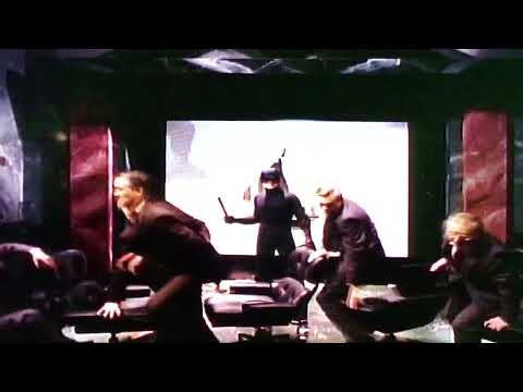 The Trial of the Incredible Hulk Daredevil breaks into Kingpin’s office scene