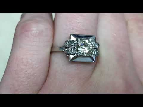 Retro Era 0.60ct Center Old European Cut Diamond Platinum Engagement Ring - Berge Ring - Hand Video