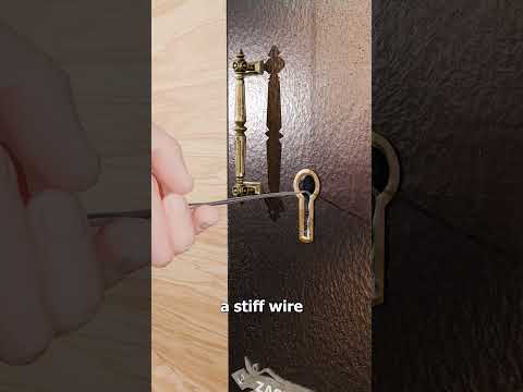 How To Break Into Old Locks 😮