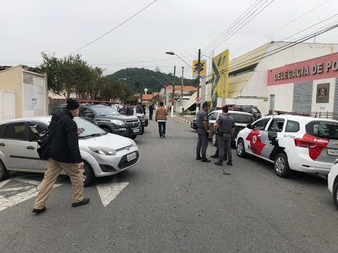 Criminosos são mortos após tentativa de assalto a agências bancárias em Guararema