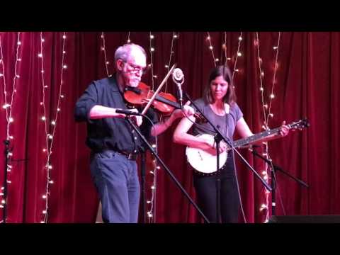 Whoa Mule - Bruce Molsky & Allison de Groot - oldtime fiddle banjo