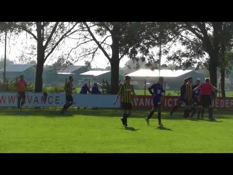 15 okt 2017 SCH'44 1 - PVC 1 comp 5-2 Doelpunt Thomas (3-2)