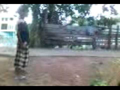 Sepak bola versi anak anak/malaysia vs indonesia