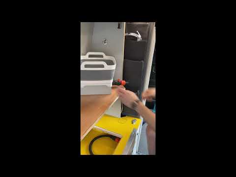 PlugVan - vom Kastenwagen zum Camper in 5 Minuten. Wir stellen vor: Wasserinstallation Basis