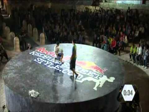 Red Bull Street Style in Lecce - Semifinal #2 Ghunter Celli vs Daniel Dennehy