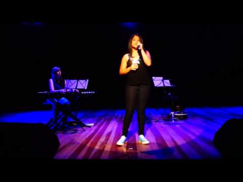 BIDELLATI-C.E.M- Emily Ribeiro "Cálice" (Chico Buarque) - 11/2014