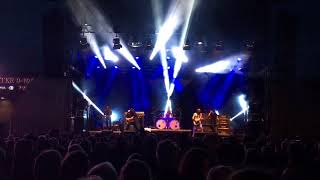 TNT &quot;Everyone&#39;s a star&quot;