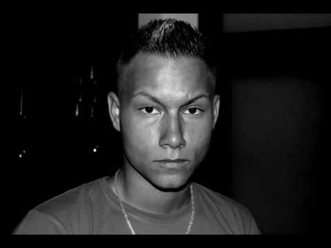 b0bbY PUNCHLINE MASSAKER