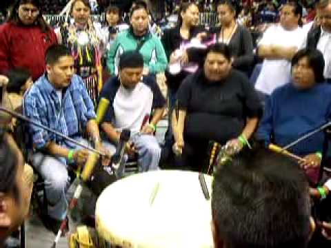 Zotigh sings #5 @ Black Eagle Powwow 2009