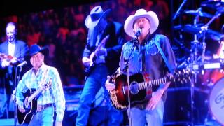 George Strait and Alan Jackson sing "Murder on music row"