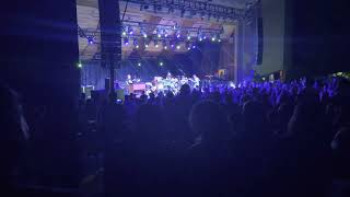 Blues Traveler (Stand)