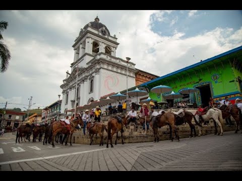 Cabalgata Titiribi Antioquia. La capital mundial de la mula te espera. Turismo en Medellín