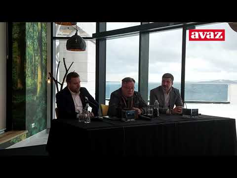 Halid Bešlić zaplakao na pomen Kemala Montena