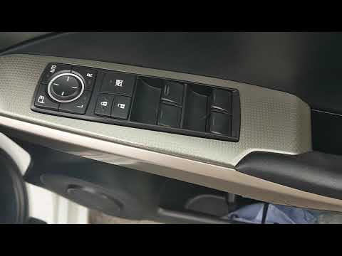 152L1908 - 2015 Lexus IS 300 H 2.5 SPORT CVT 4DR AUT 21,995