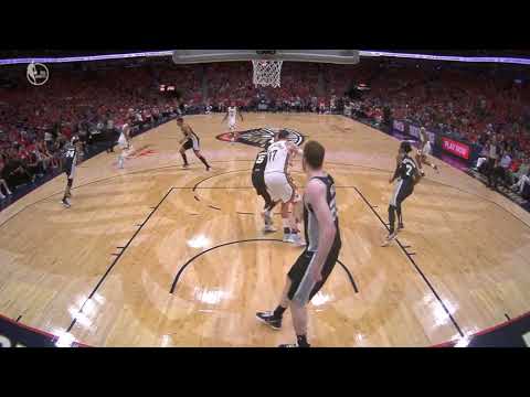 ❌ Jakob Poeltl with the emphatic rejection for the Spurs!