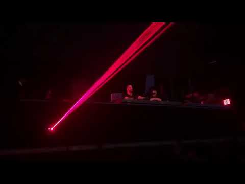 Matthias Tanzmann b2b wAFF playing „Jay de Lys, Tomi&Kesh - Kick Ass Beatz“ at Hallowants Madrid