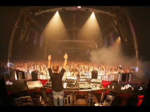 Sunlounger feat. Zara - Lost (asot 365) LIVE