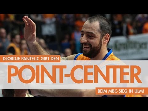 Bodenpass: Djordje Pantelic gibt den Point-Center