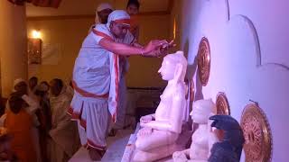 preview picture of video 'पंचायती जैन मंदिर,गाडरवारा में परम पूज्य 1008 श्री आदिनाथ भगवान का अदुभुत मंगल अभिषेक एवं शांतिधारा'