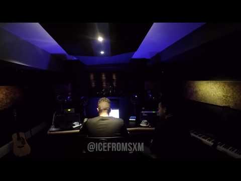 Music Producer Sherman de Vries cooking up in Cruise Control Recording Studios Amsterdam