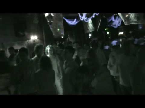 HighTechPleasures 14 -11-2009 @ Akhnaton Amsterdam - dj Avontura @ the decks