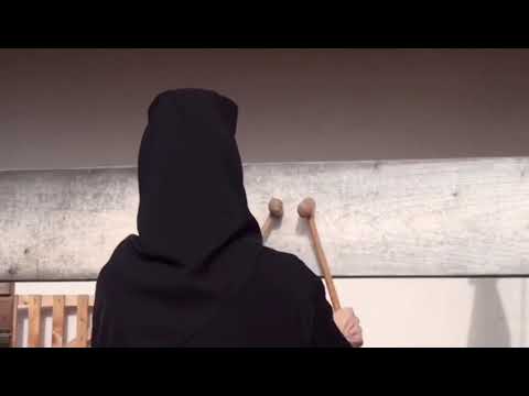 Brebu Adrian, Gruescu Daniel şi Petrică Zamela - Vin Colindătorii (Videoclip Original)