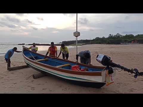 Dolkari Daryacha Raja....🛶🚣 Kolamb Beach 🏖️ Kolamb Boys...