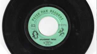The Candy Men - &quot;Spearmint Twist&quot; (1959 rock &amp; roll instrumental, Peter Pan Records)