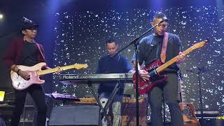 Download lagu The Rain - Terlalu Indah (Live at Bajawa, Kemang) mp3