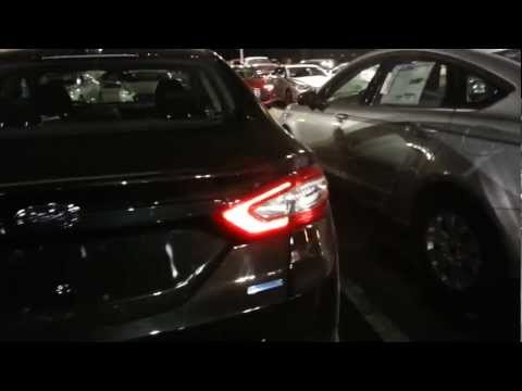 2013 Ford Fusion SE Quick Tour and Walkaround
