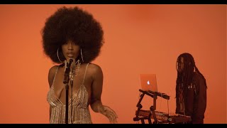 Tanerélle - Mama Saturn's Virtual Concert