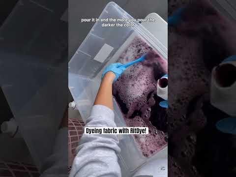 Dyeing fabric with Rit Dye #howto #dyeing #dyeingfabric #dyeingclothes